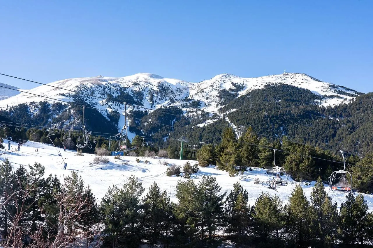 Pie De Pistas Fontcanaleta Lamolina La Molina  La Molina (Girona)